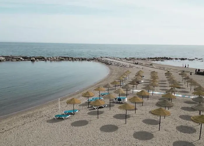 Andalucia Del Mar · 3 Bedroom In Puerto Banus Appartement Marbella